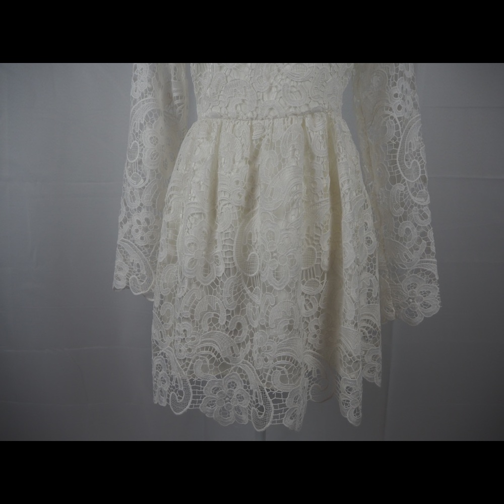 Yumi Kim White Lace Dress - Picture 3 of 16